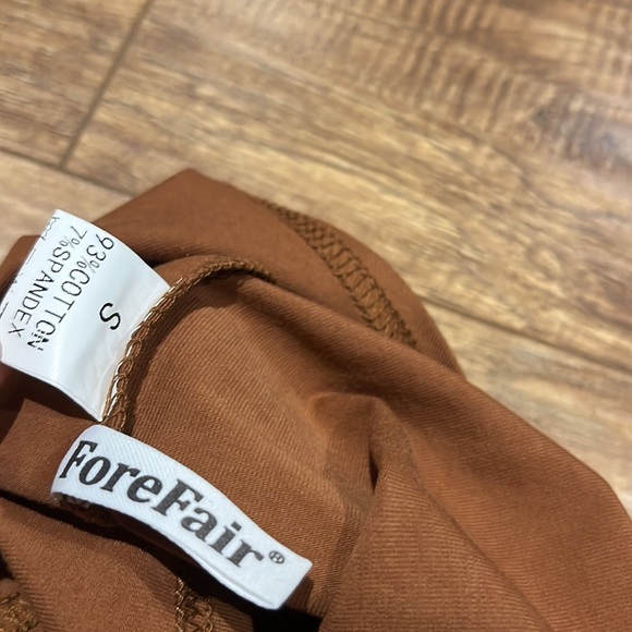 Open back brown ForeFair top - Picture 6 of 7